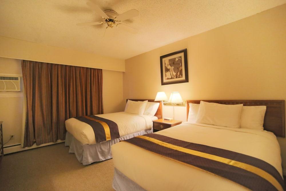 Howard Johnson By Wyndham