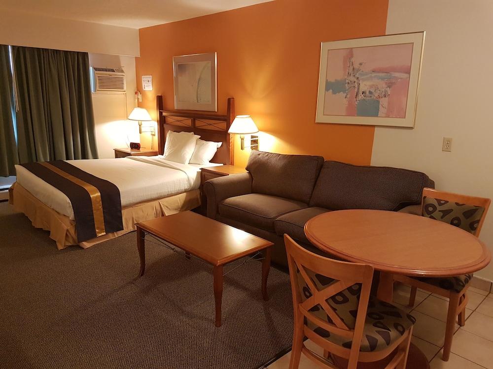 Howard Johnson By Wyndham Hotel