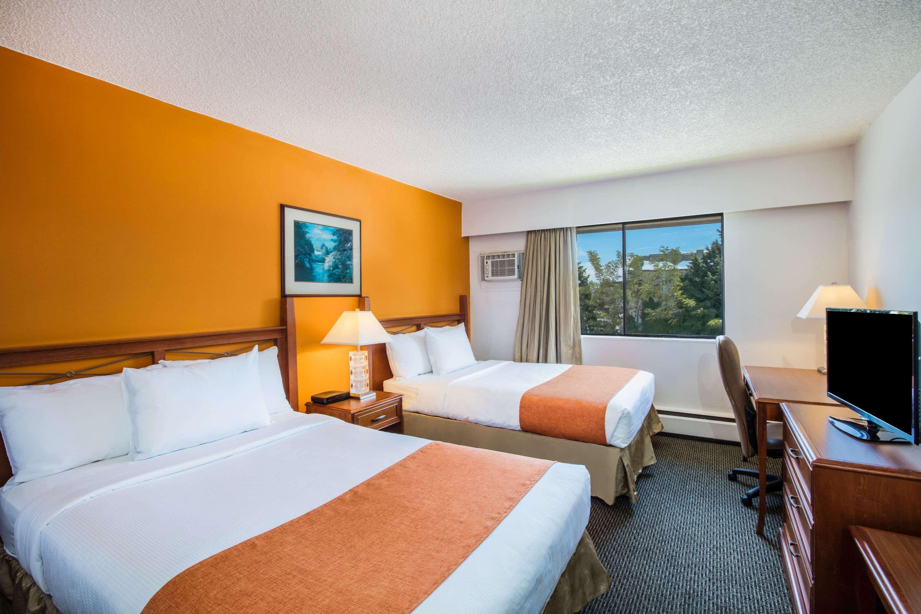 Hotel Howard Johnson By Wyndham Victoria