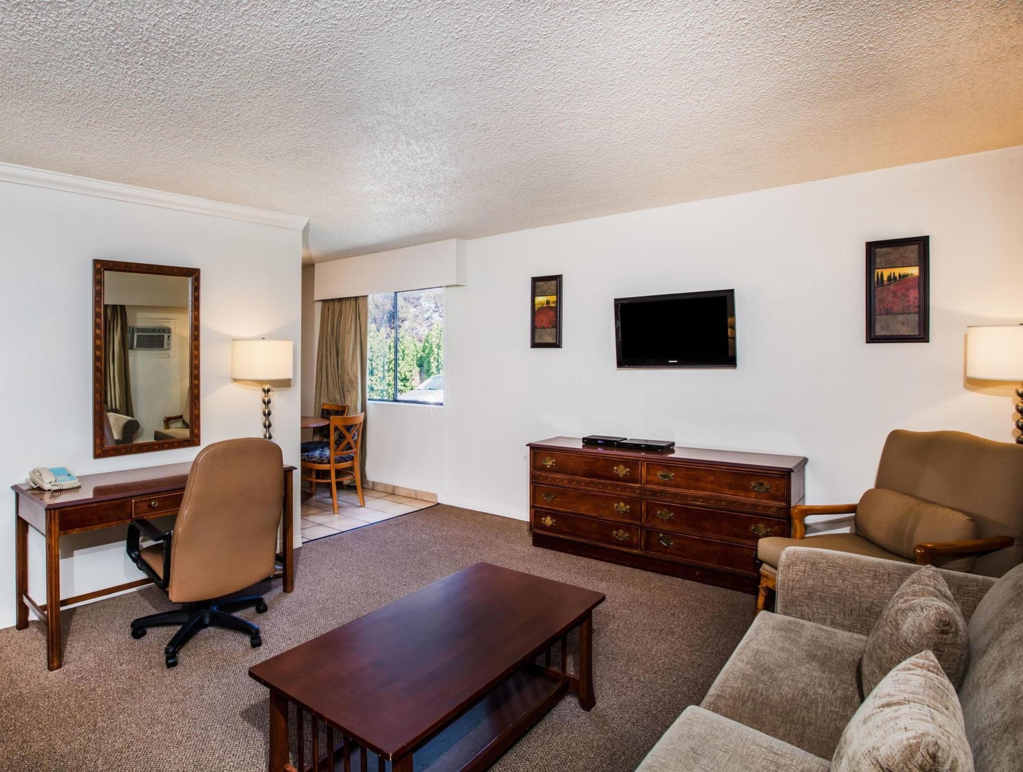 Howard Johnson By Wyndham Hotel