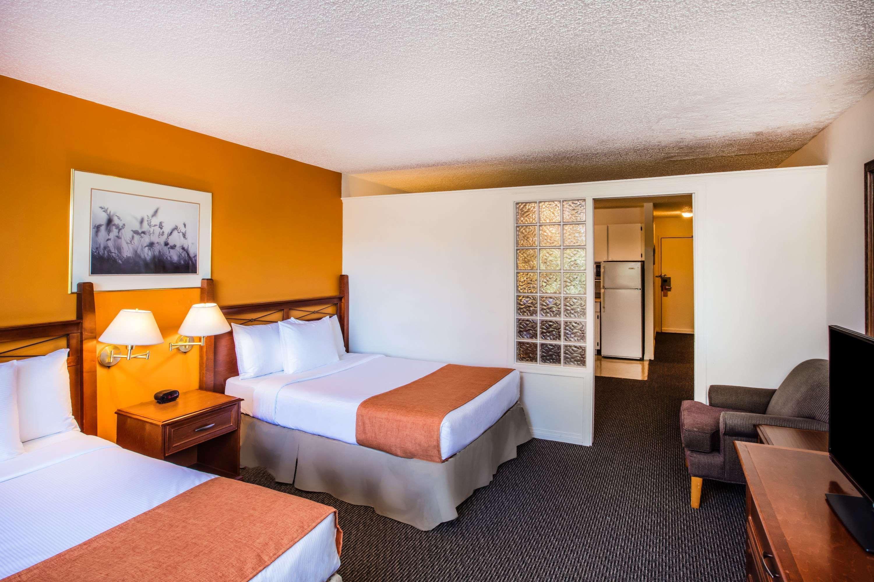 Howard Johnson By Wyndham 3*