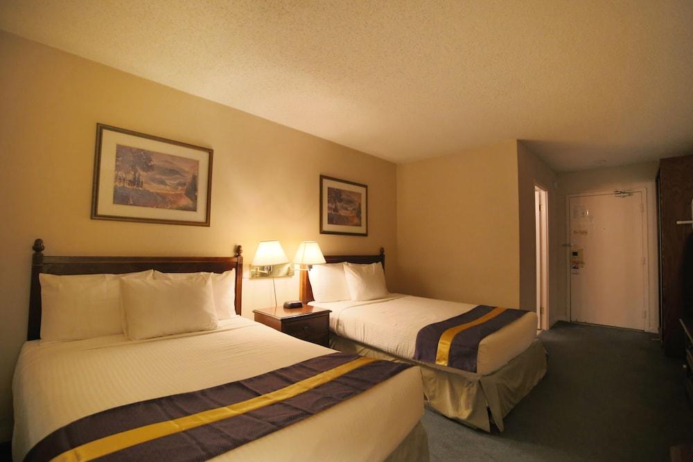 Howard Johnson By Wyndham Hotel Victoria