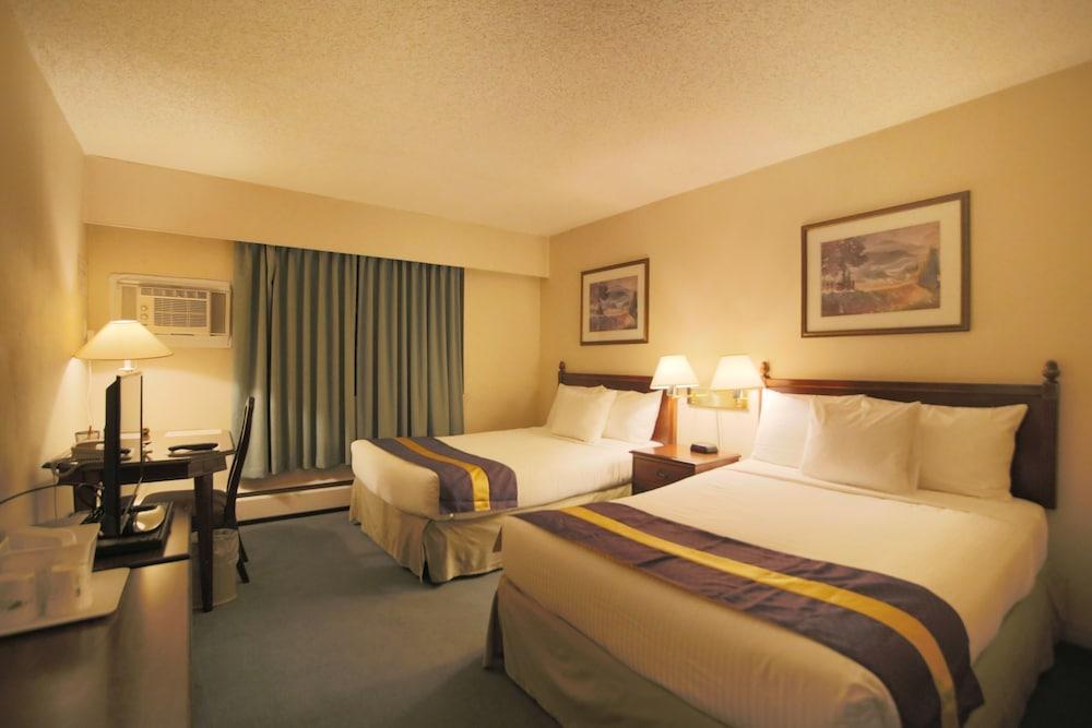 Howard Johnson By Wyndham Hotel